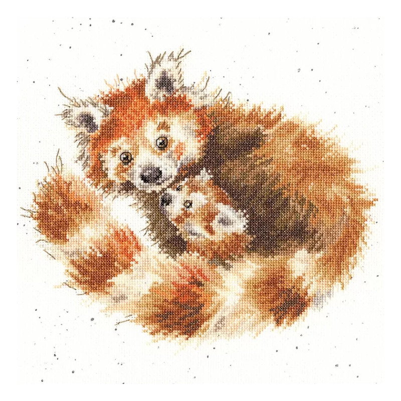 Bothy Threads borduurpakket rode panda met jong XHD89