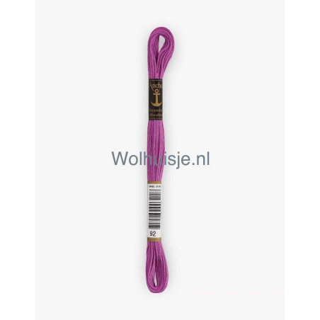 Anchor mouline 6 draads borduurgaren 92 lila 8m