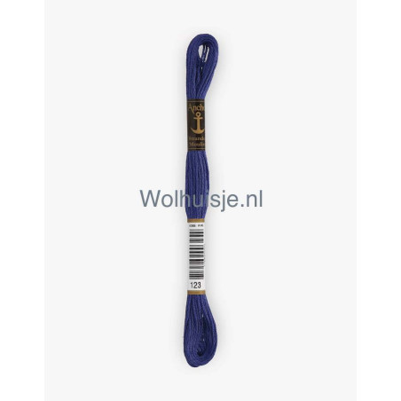 Anchor mouline 6 draads borduurgaren 123 bosbes blauw 8m