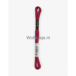 Anchor mouline 6 draads borduurgaren 972 kardinaalsrood 8m