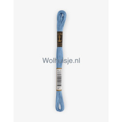 Anchor mouline 6 draads borduurgaren 977 midden baby blauw 8m