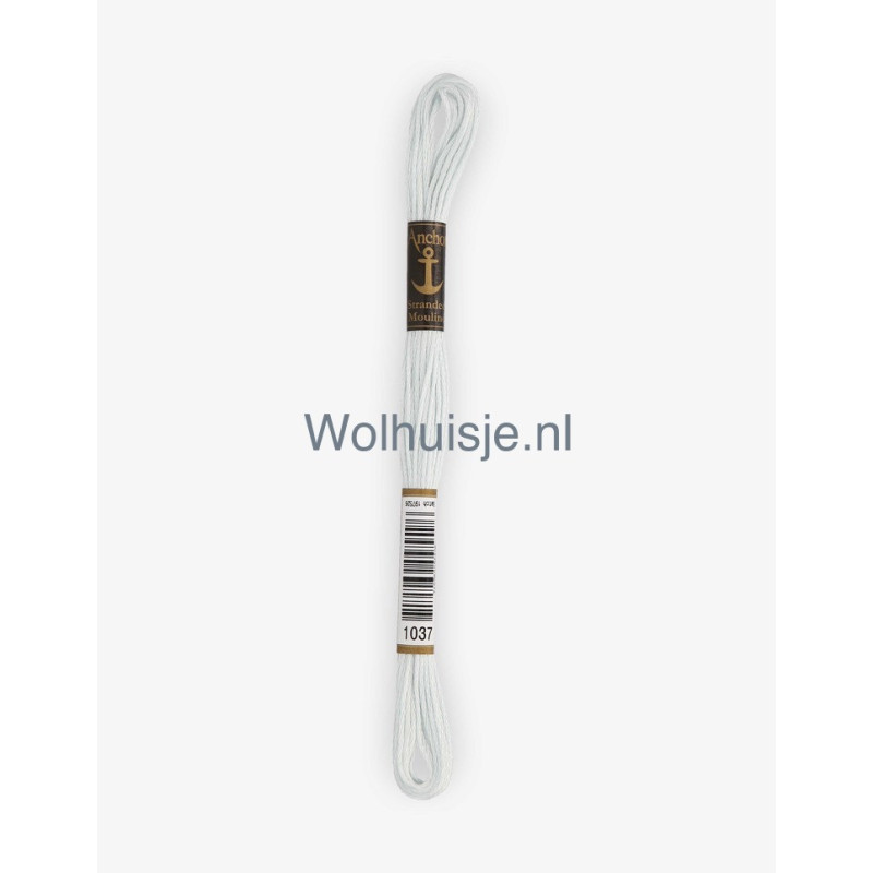 Anchor mouline 6 draads borduurgaren 1037 baby blauw 8m
