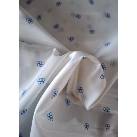 Voering wit met blauwe olympische ringen 140 cm breed 140 cm lang