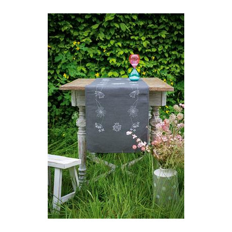 Loper kit Witte bloemen en grassen PN-0165817