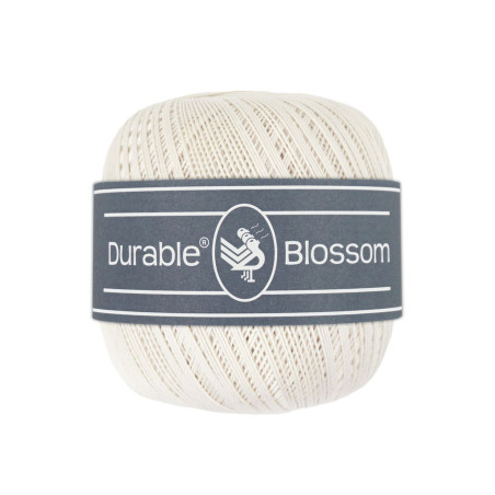 Durable Blossom brei- en haakgaren 50 gram  326 Ivory