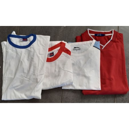 Set 2. 4 t shirts maat M unisex