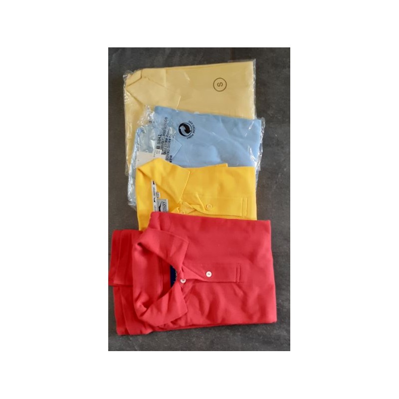 Set 24. 4 polos maat S unisex