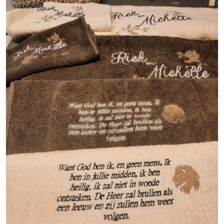 Borduren met plaatje en naam 26 cm breed max
