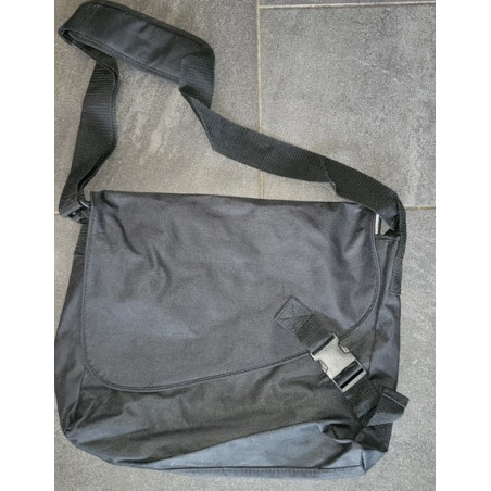 Zwarte schoudertas met sluiting